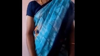 MILF aunty stripping down to lingerie in sari