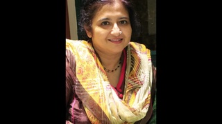 Pakistani doctor Shahnaz gets caught in the nude