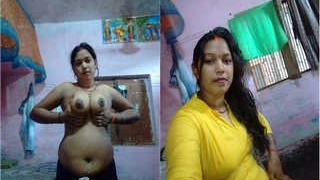 Indian bhabhi shares her nude video with ex-lover