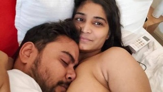 Desi teen lover's fun and games in HD videos