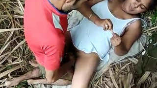 Local group gets naughty outdoors in desi porn video
