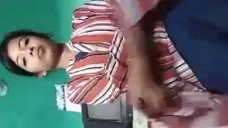 Nude Indian girl strips and shows off her body in solo video