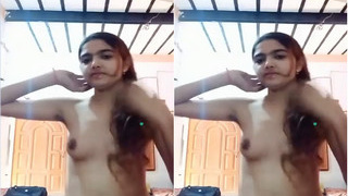 Cute Indian girl flaunts her body in exclusive amateur video