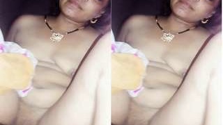 Bhabhi's exclusive video of saving hubby's dick