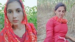 Cute girl from Pakistan enjoys outdoor sex