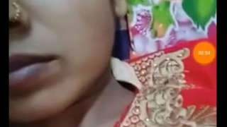 Bhabhi Rina Kumari indulges in some steamy action in Tango video