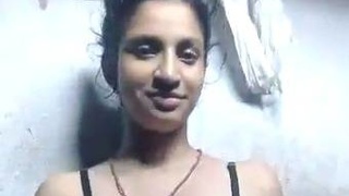 Nude Indian girls take sexy selfies in the bathroom