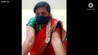 Marathi aunty in red saree gets naughty on camera