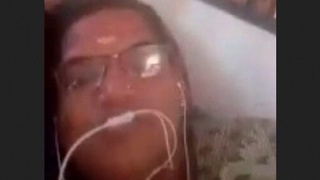 Mature bhabhi's audio is crystal clear, showing her sexual prowess