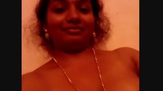 Mallu bhabhi's nude bathroom showcase of her sexy body