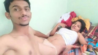 Desi lover gets fucked in steamy video