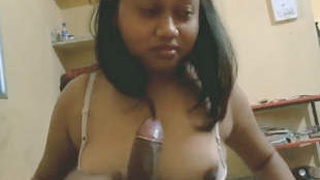 Indian girl gives a blowjob while upside down