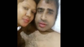 Sensual Kolkata couple indulges in steamy sex