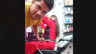 Latest Parlar video features a couple in parare sucking pussy