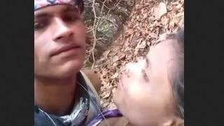 Teen couple has outdoor sex in the jungle