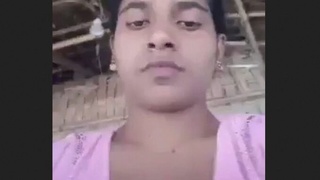 Desi bhabhi masturbates in public with cam recording