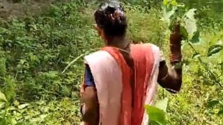 Indian bhabhi indulges in open-air sex with a well-endowed partner