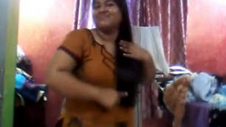 Indian wife shows off her curvy body and pussy in part 1