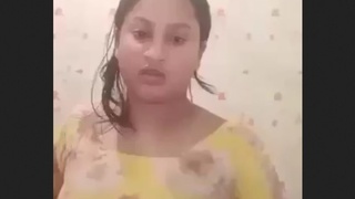 Bangladeshi babe gets her pussy licked and fingered in a steamy video